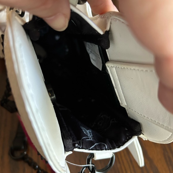 BETSEY JOHNSON Ghosty Glitter Halloween Crossbody Bag White  LIMITED EDITION - Picture 3 of 5